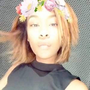 Meet your Posher, Ella